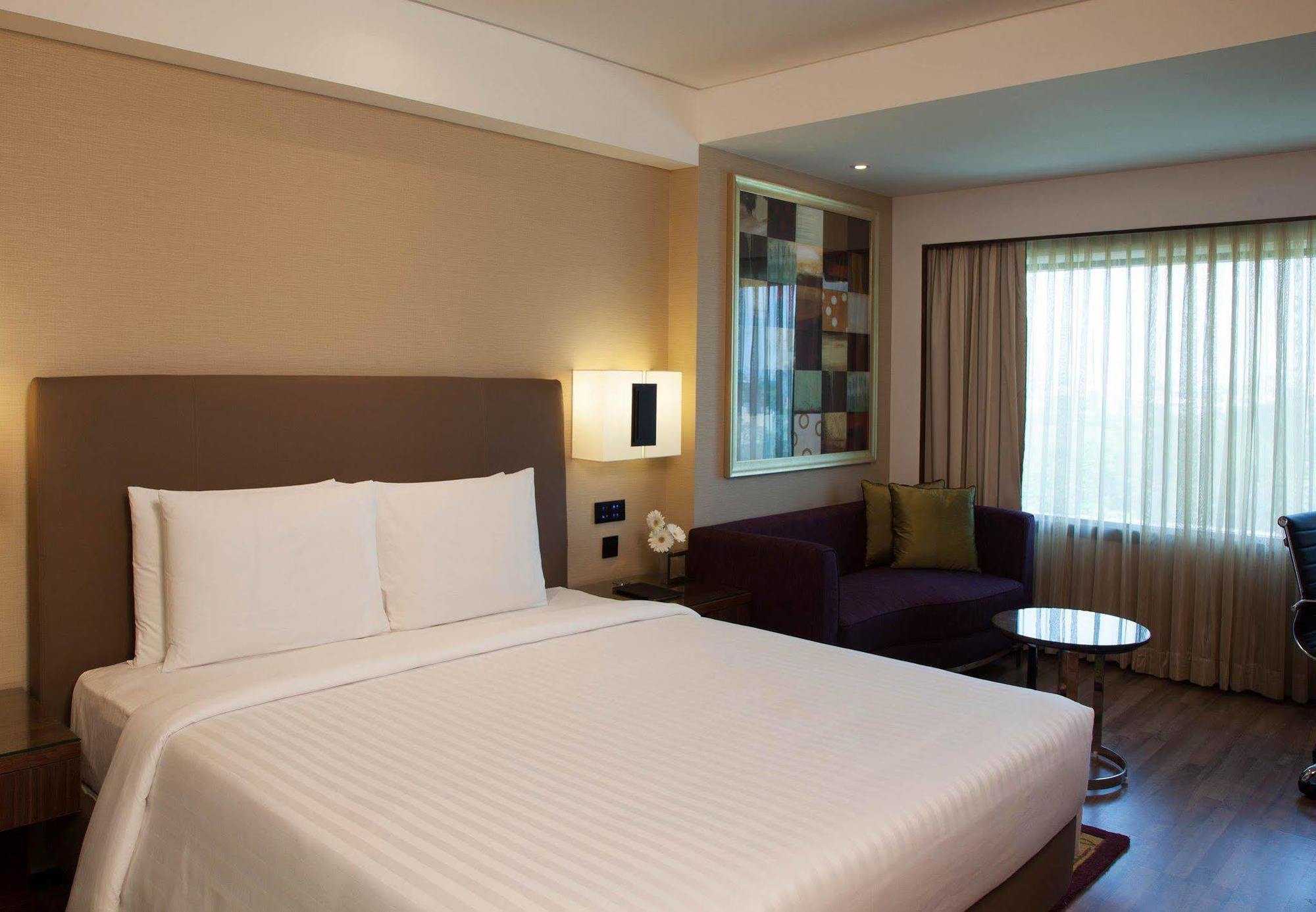 Courtyard By Marriott Hotel 4*