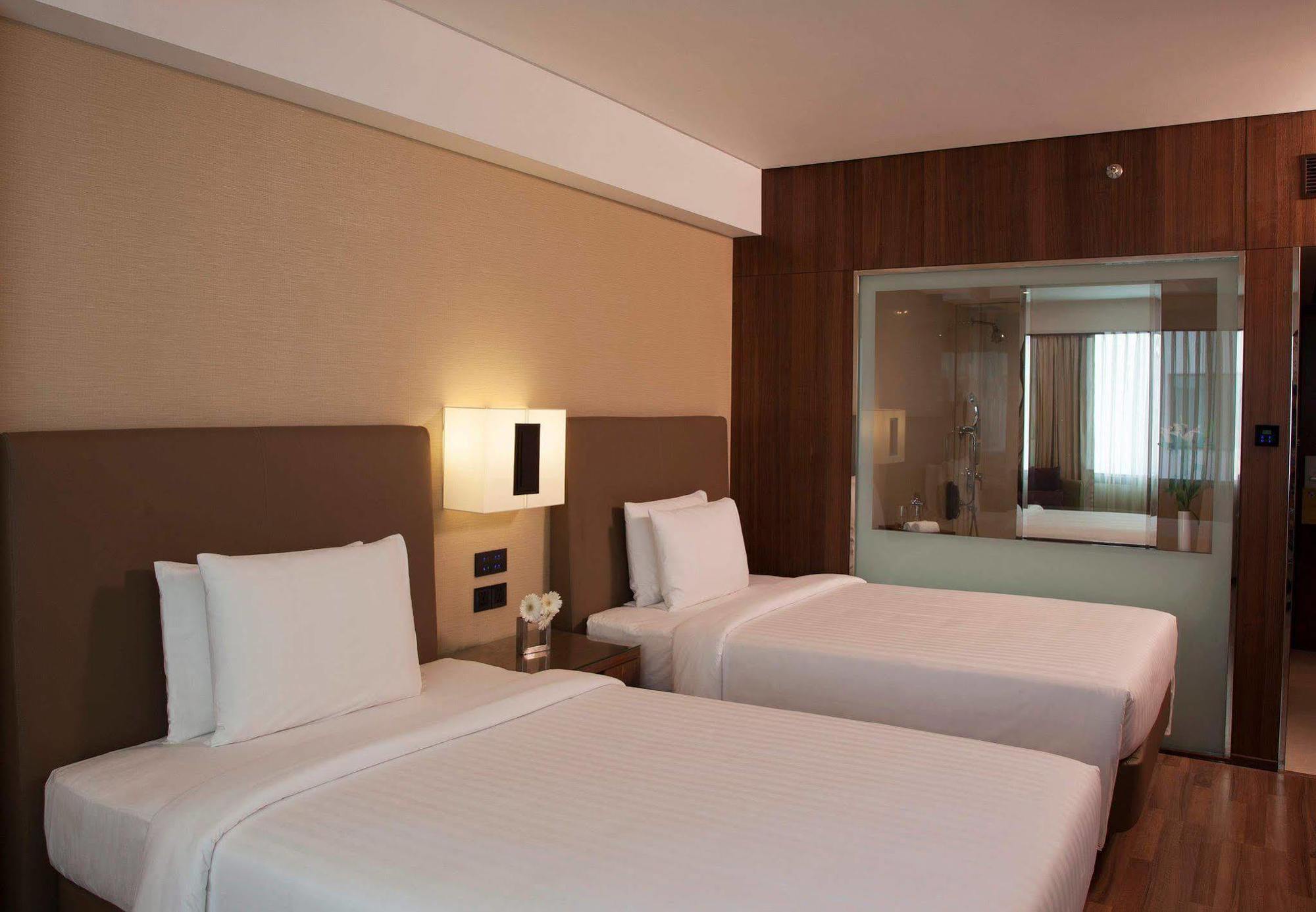 Hotel Courtyard By Marriott Chennai