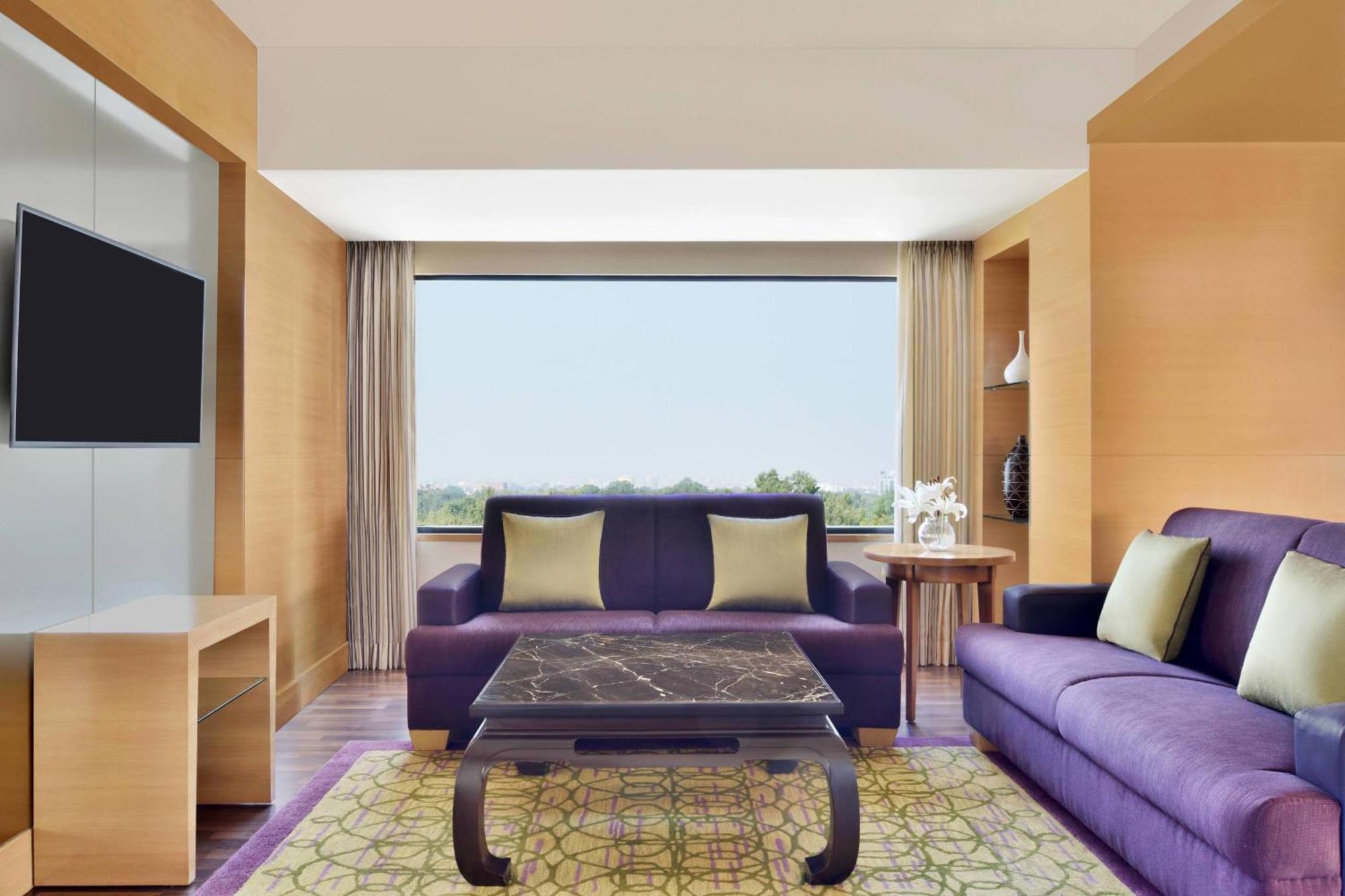 होटल Courtyard By Marriott