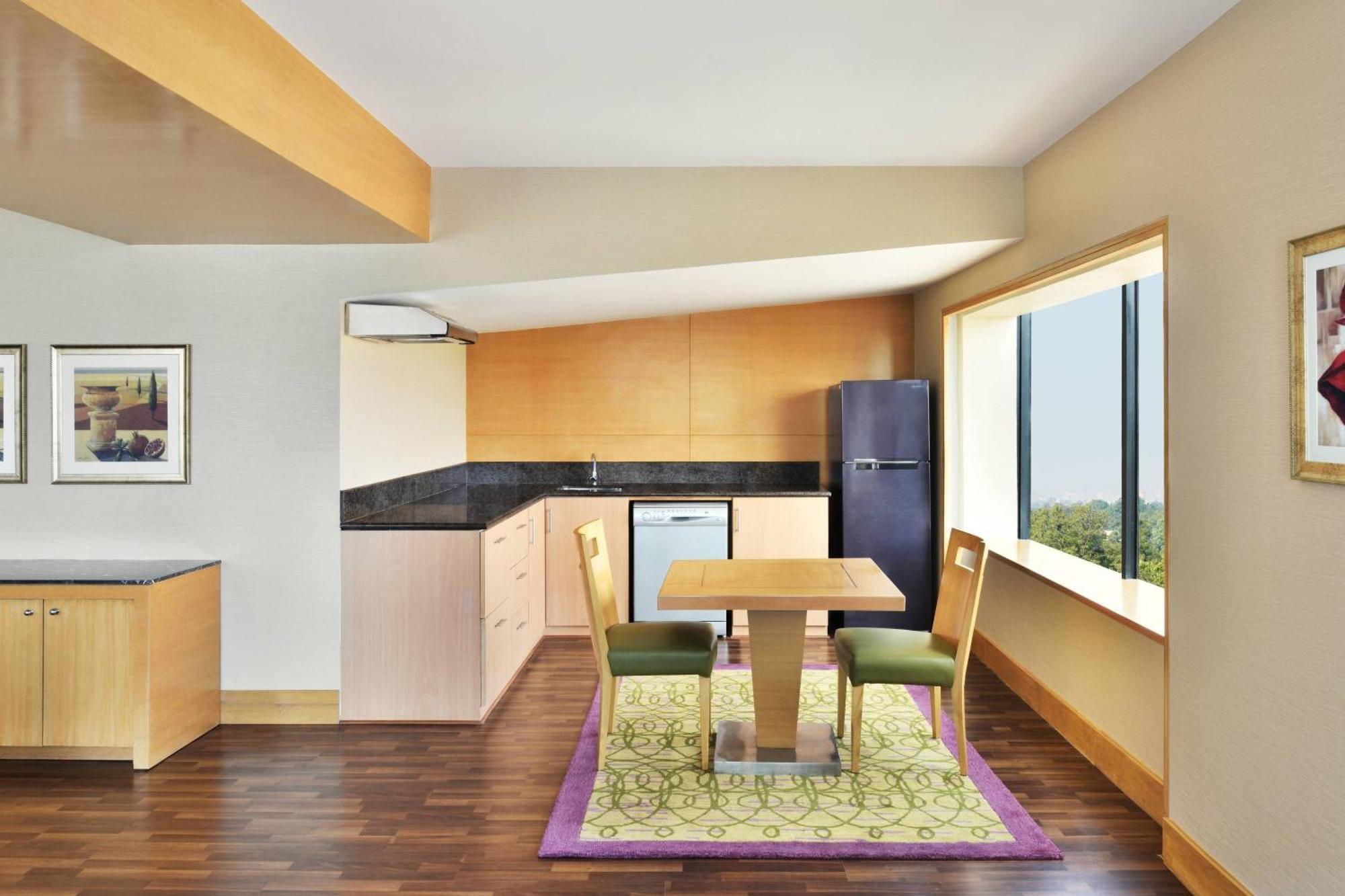 Hotel Courtyard By Marriott 4*